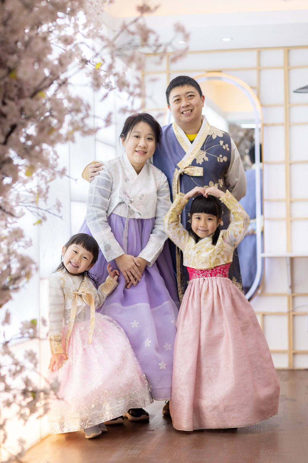 Gyeongbokgung-korea-family-portraits-135