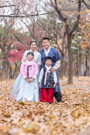 Namsangol-korea-family-portraits-152